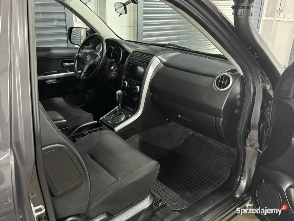Suzuki Grand Vitara 24 Automat Leśnika Myśliwego SUV Chechło sprzedam