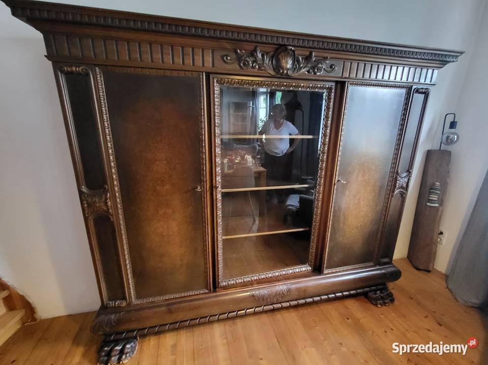 Rzeźbiona biblioteka orzechowa kredens