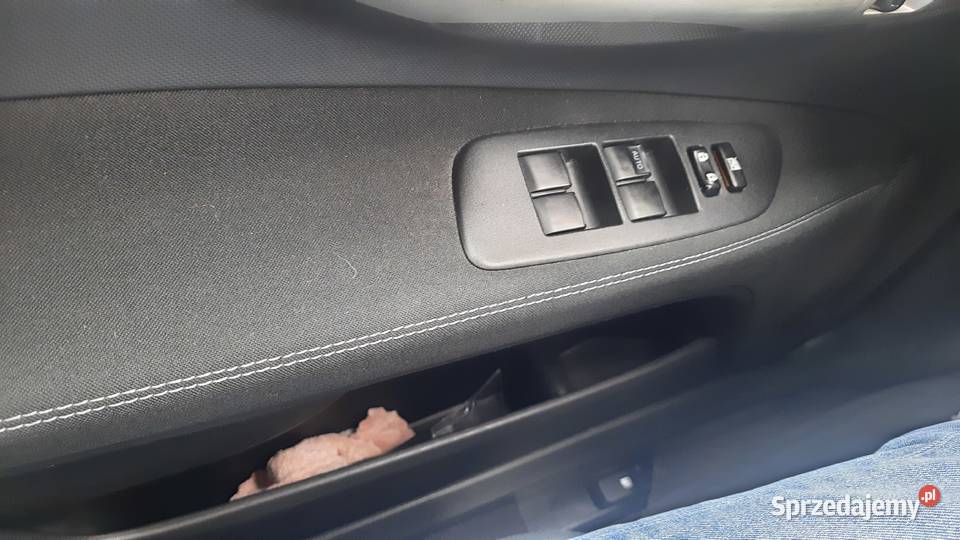 Toyota Auris 2009r 133 benzyna kolizji 101KM Siedlce sprzedam