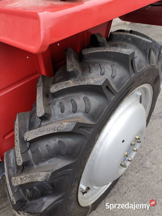 Massey Ferguson 255 Nowy Silnik stan ciągnika Lubochnia