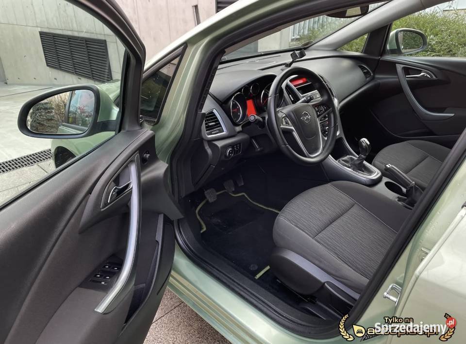 Opel Astra J 2013 Lift 17 Isuzu Nowa serwisowany w ASO Astra sprzedam