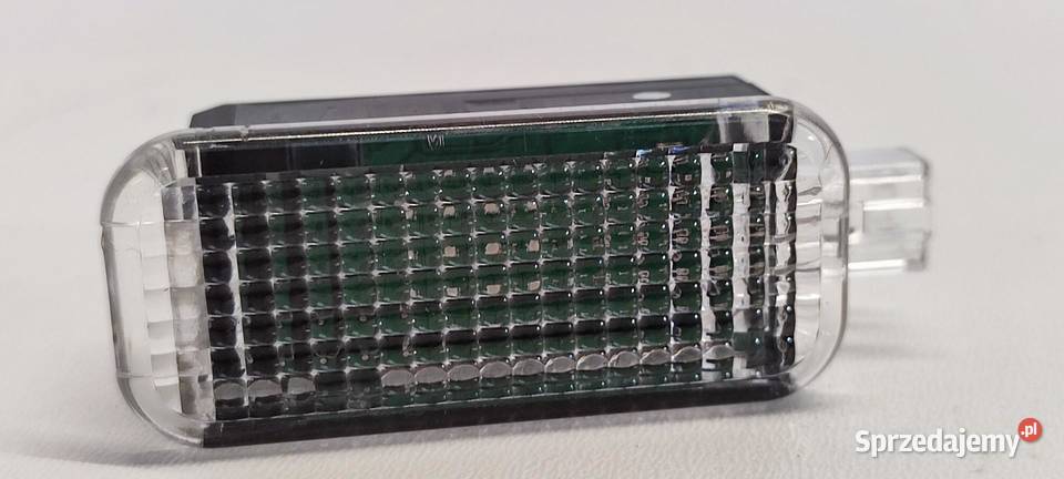CUPRA FORMENTOR LAMPKA LED 4E0947415 osobowe