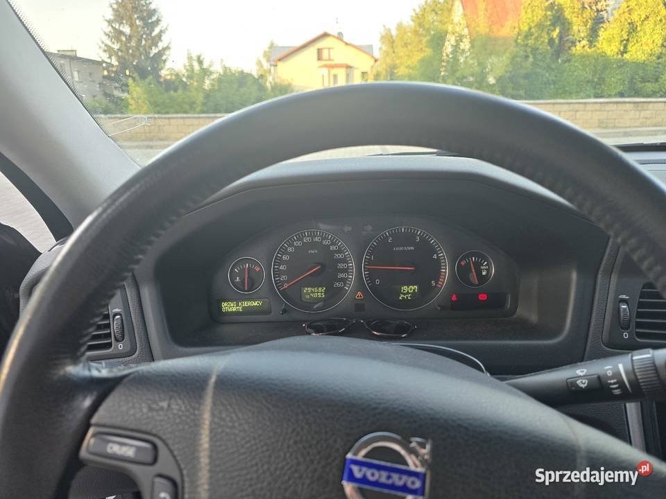 Volvo V70 24 D 126 światła przeciwmgielne Lublin