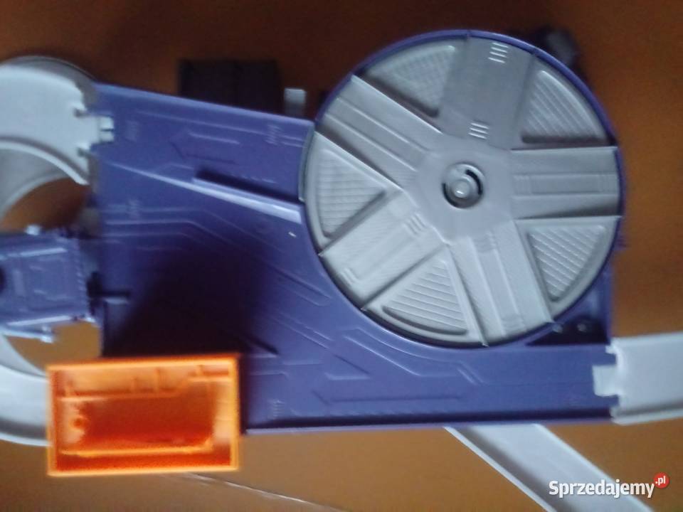 Parking garaż kilka poziomów Kolejki i tory