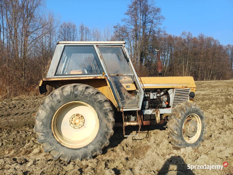Ursys 385a 4x4 zetor 8045 Czarna