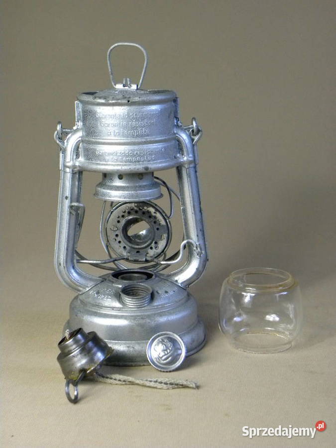 Niemiecka lampa naftowa Feuerhand 176 STk DBP Legnica