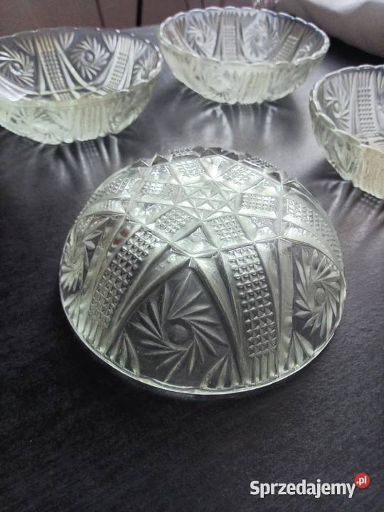 Szukane małe miseczki z okresu PRLu Świdnica