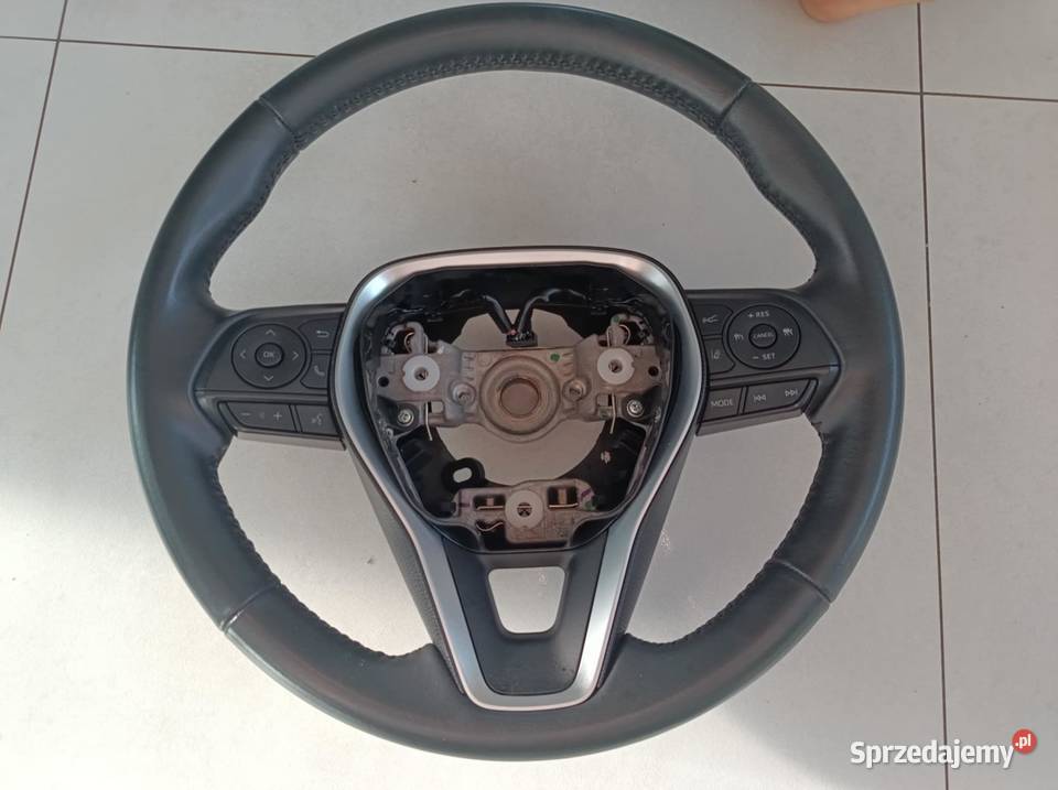 Toyota Corolla E21 kierownica skóra super stan