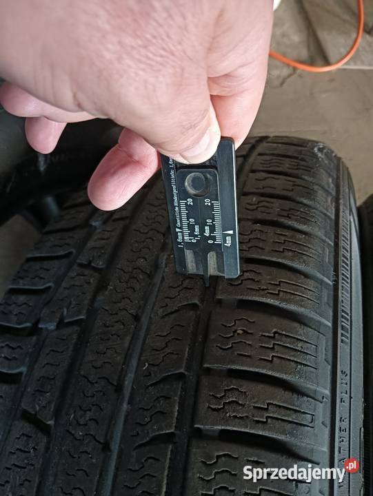 Opony zimowe Nokian Samochodowe