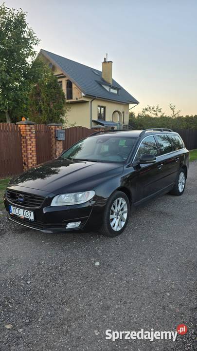 Volvo V70 2016r 20T Benzyna T5 245 automat 8 Warszawa