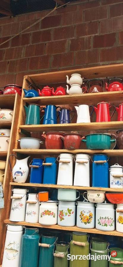 Kanki I naczynia emaliowane jako ozdoba do Sulejów