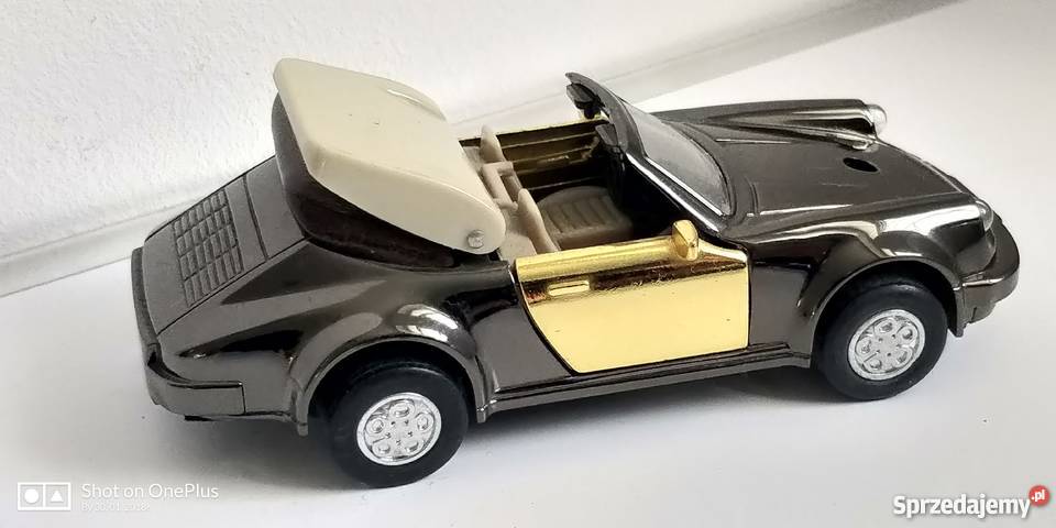 Kolekcjonerska zapalniczka gazowa samoch sport Nysa