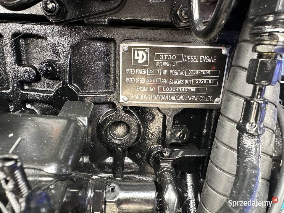 Kompaktowy ciągnik o mocy 25 koni mechanicznych