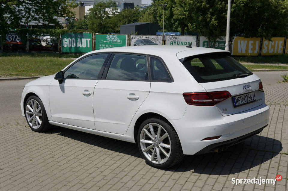 Audi A3 salon Polska bezwypadkowy 15 150 automat czujnik parkowania mazowieckie Warszawa