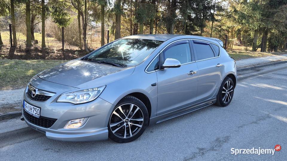 OPEL ASTRA J 16B OPŁACONY Z NIEMIEC KLIMA manualna