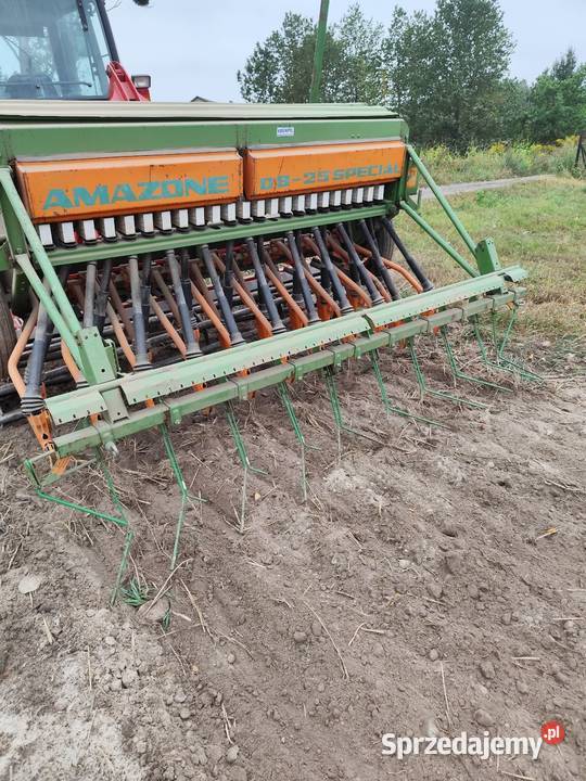 Siewnik Amazone Specjal D8 szerokość 25 metra
