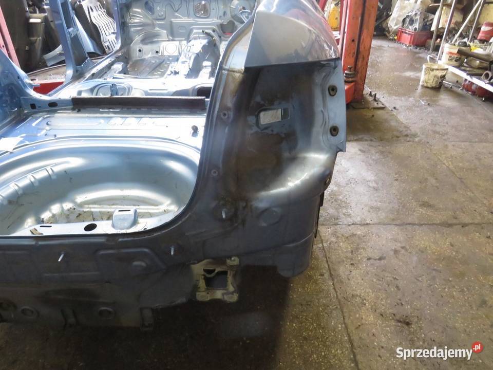 ĆWIARTKA BŁOTNIK PRAWY TYŁ LQ5X OCTAVIA III 3 HB