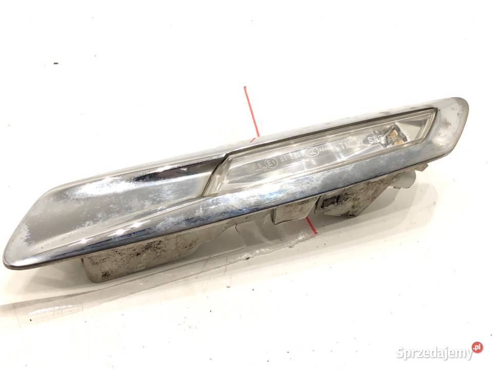 KIERUNKOWSKAZ PRAWY PRZÓD BMW F11 7154168 0917