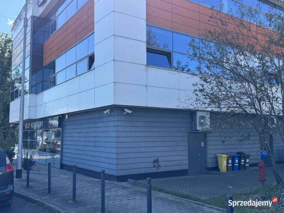 LOKAL USŁUGOWY 135m2 z witryną i parkingiem Wrocław