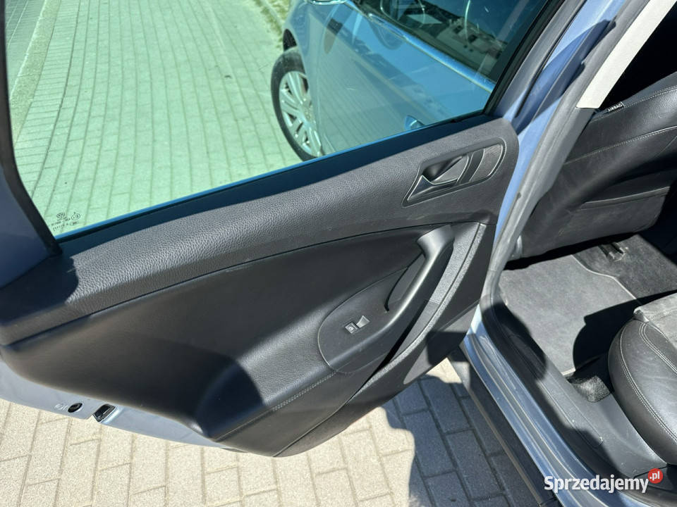 Volkswagen Passat Highline 18b moc 160 pół skóry Wejherowo