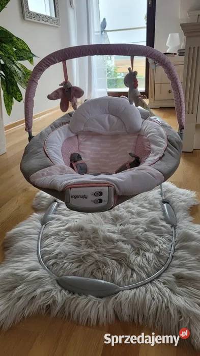 Leżaczek z funkcją melodyjki Leżaczek