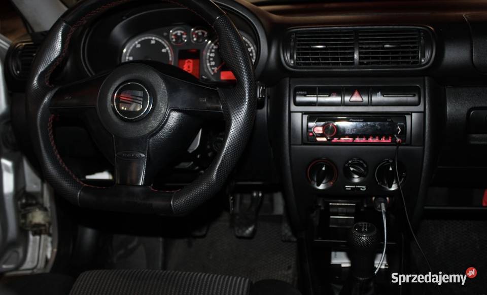sprzedam seat leon 1 19tdi srebrny śląskie sprzedam