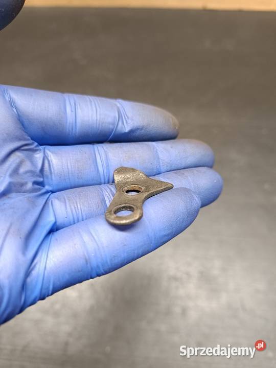 Uchwyt mocowanie króciec chłodniczy pompy wody Gołaczewy