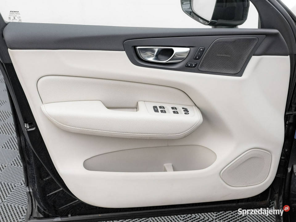 Volvo XC 60 LU043MSB4 B Inscription Szklany dach Zarejestrowany w Polsce Gdańsk