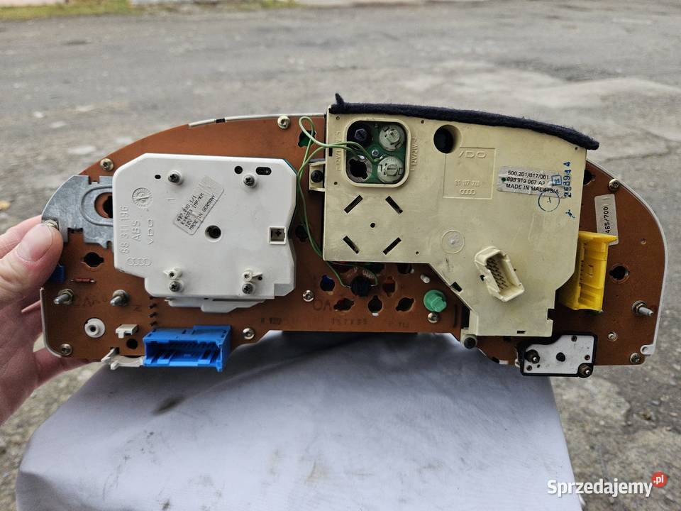 LIcznik zegary VDO Audi 80 B4 osobowe Krosno sprzedam