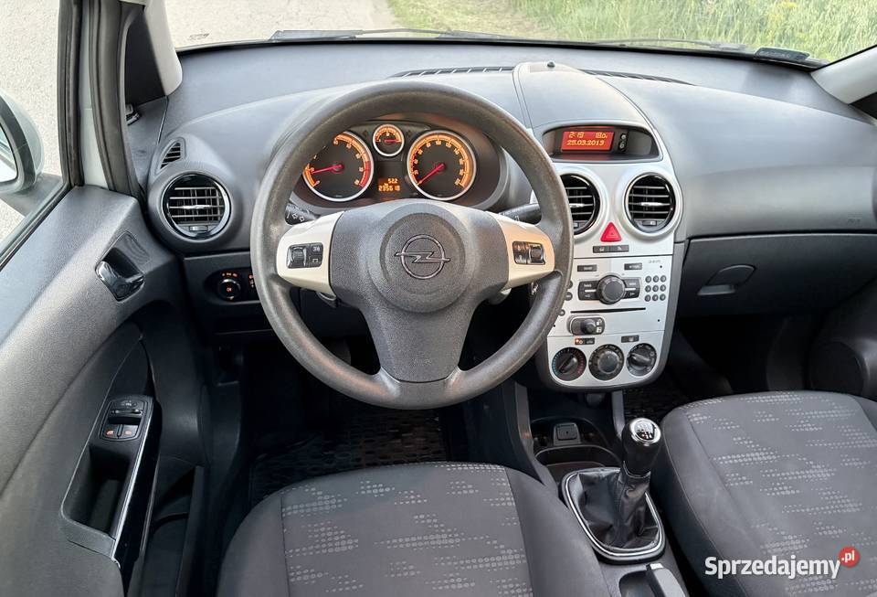 Opel Corsa 2012 D Lift 12 Benzyna SALON lakier metallic Wieliszew sprzedam