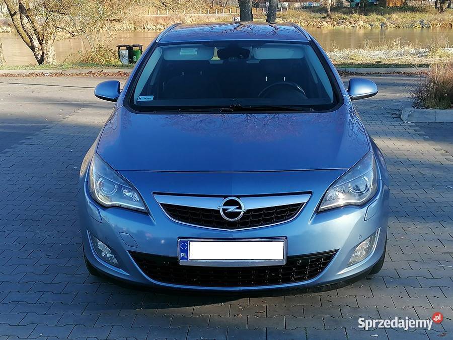 Opel Astra J Benzyna COSMO 14 Turbo GAZ 2010 ogranicznik prędkości Sanok