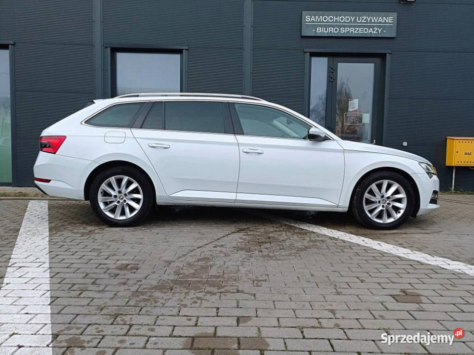 Skoda Superb 2020r FV23 LED ASO Hak PodgrzFotele nieuszkodzony Kraków