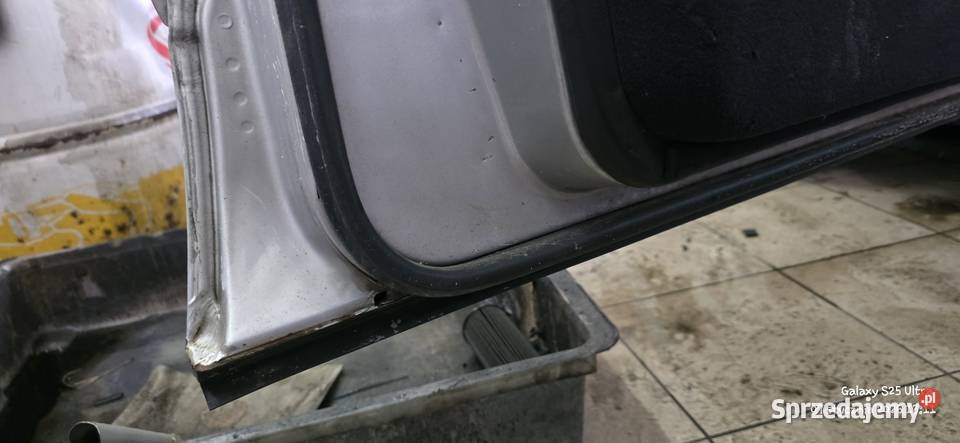 Mercedes E klasa W210 drzwi prawe lewe przód tył kujawsko-pomorskie Chełmno