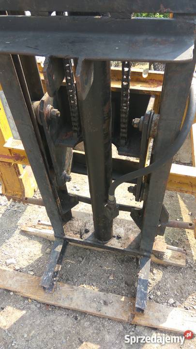 Paleciak do traktora nieuszkodzony Stabrów sprzedam