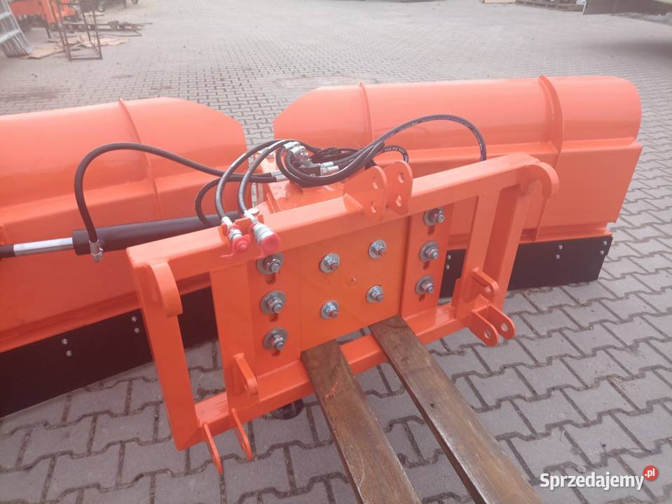 Pług śnieżny strzałka 26m i 30m zaczep eurotuz Pozostałe podkarpackie