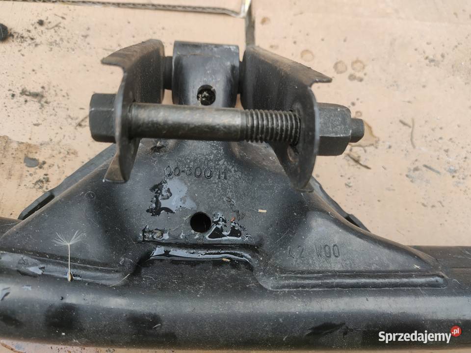 Wspornik zawieszenie silnika Volvo V70 II 25 TDI osobowe Spytkowice