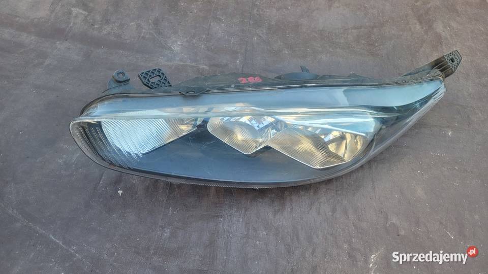FORD FIESTA 7 VII MK7 LIFT REFLEKTOR LEWY LAMPA Lampy przednie Ruda Śląska