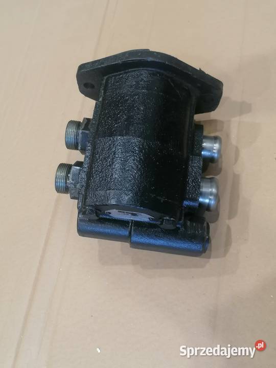Pompa hydrauliczna Case MX180 MX200 MX220 MX240 Części i osprzęt rolniczy Andrychów sprzedam