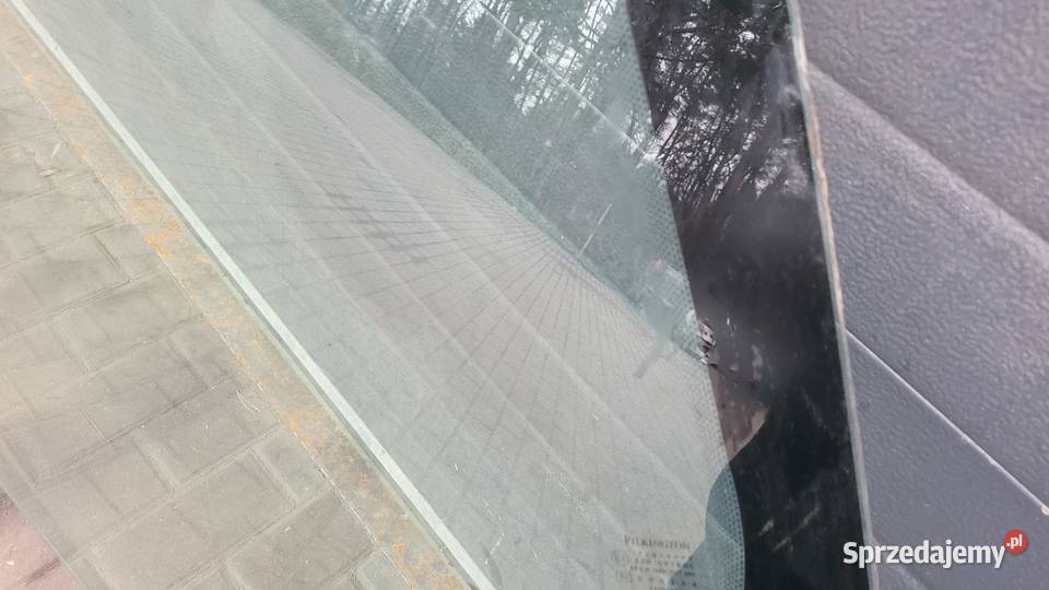 CASE IH PUMA 145 12r SZYBA DRZWI PRAWA