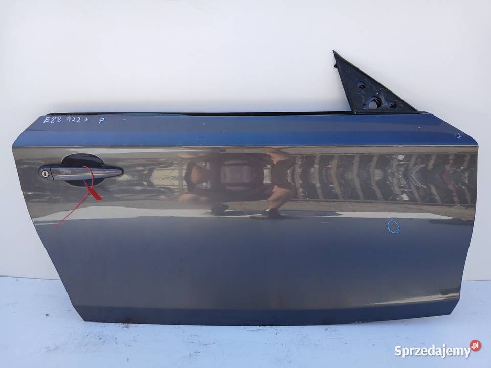 DRZWI PRAWE BMW E88 A22 osobowe Strzyżewice