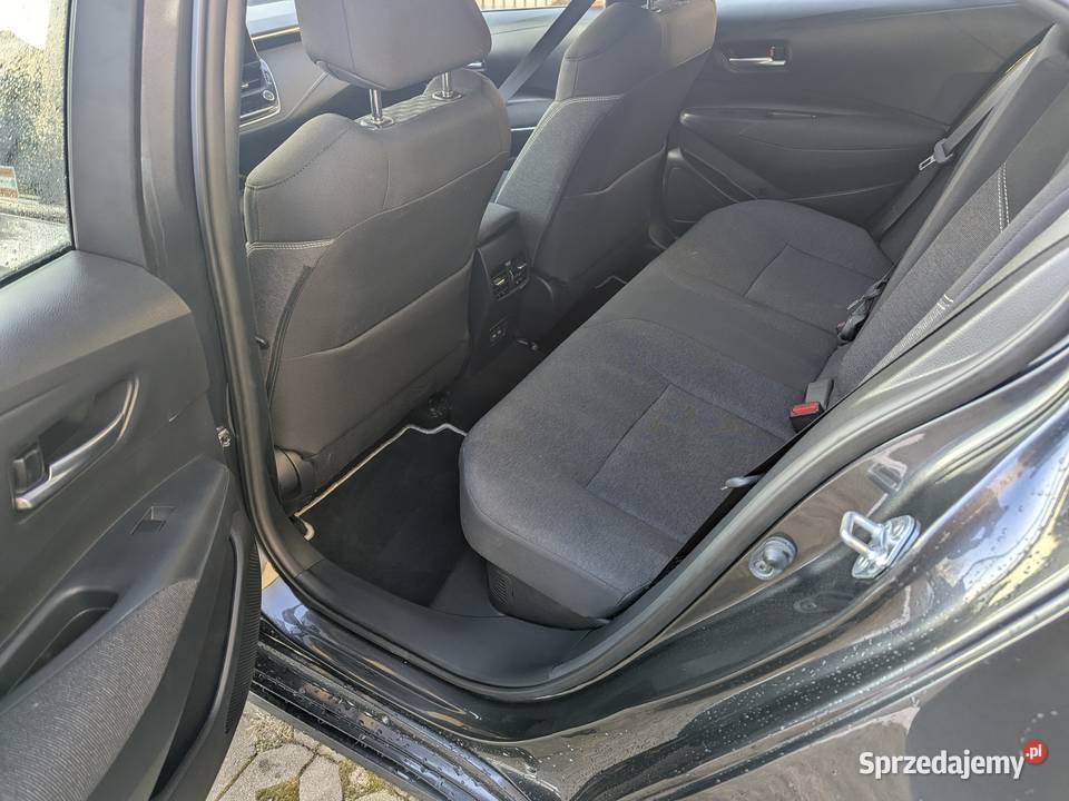 Toyota Corolla hybryda kurtyny powietrzne łódzkie Ozorków