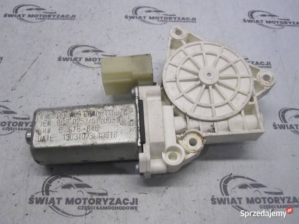 BMW E82 10r silniczek szyby prawy przód 6978846 Wyposażenie elektryczne