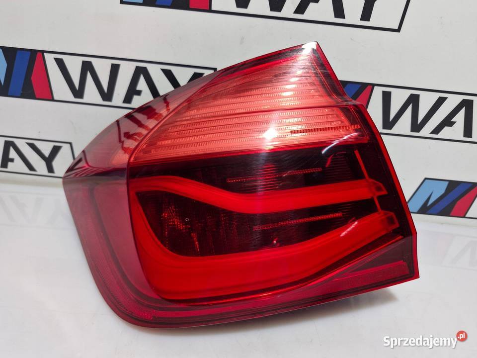 BMW F30 LCI LAMPY TYŁ KOMPLET 7369117 7369118