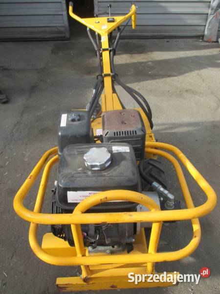 Glebogryzarka z hydraulicznym układem napędowym