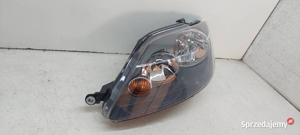 VW Golf V 5 Plus lampa reflektor przód przedni Gdańsk