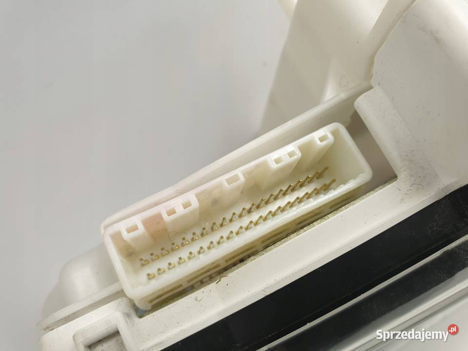 LICZNIK ZEGARY euro Toyota Avensis Verso 20 VVTI