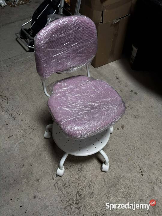 Krzesełko biurkowe dziecka mazowieckie