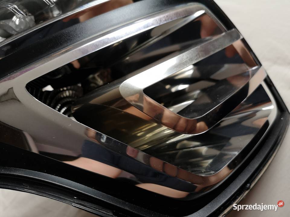 Obudowa mocowania lampa lewa tył C4 Picasso