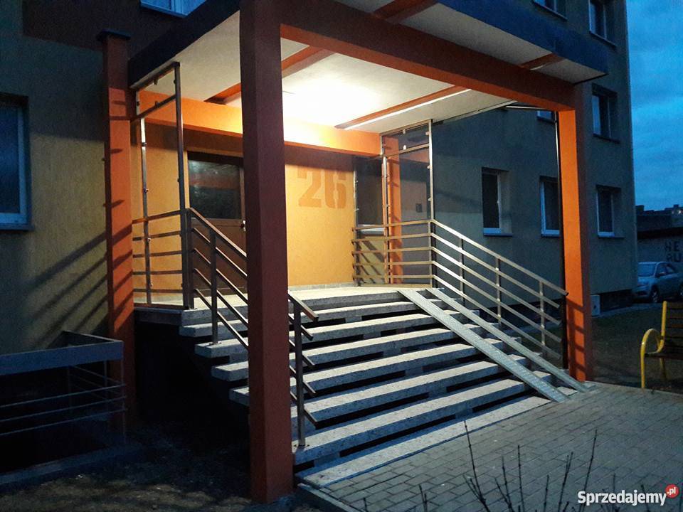 BALUSTRADY NIERDZEWNE zadaszenia konstrukcje ze