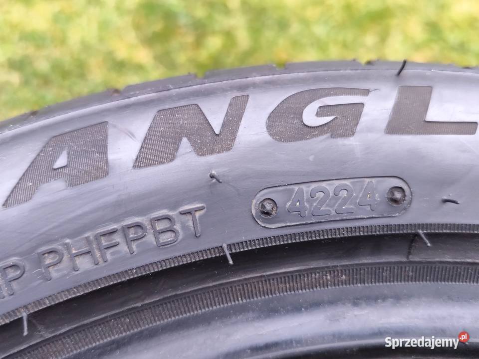 Opony TRIANGLE EFFEXSPORT 20550 r 17 Juchnowiec Dolny sprzedam